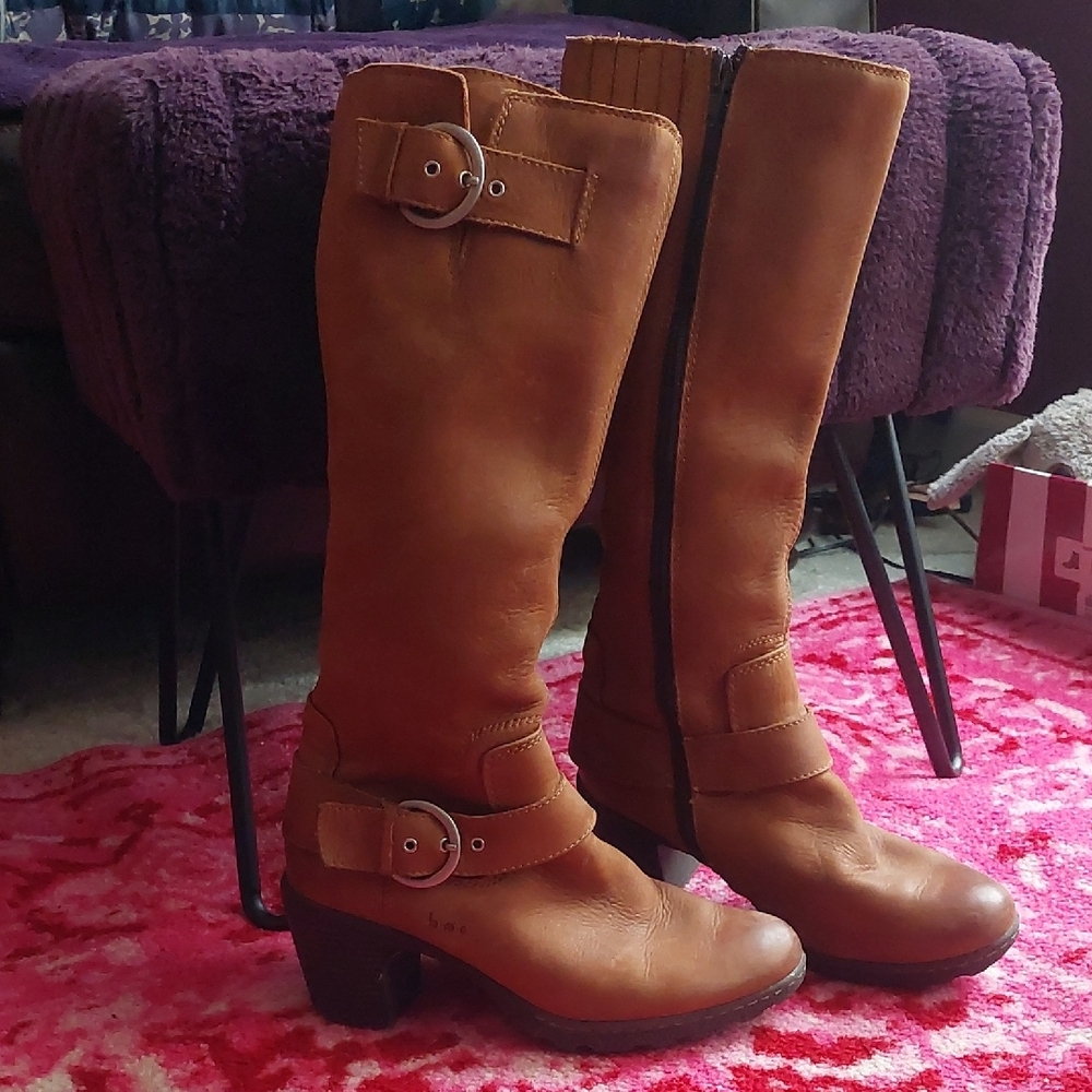 Women's Tan Leather Knee-High Boots - Picture 2 of 5